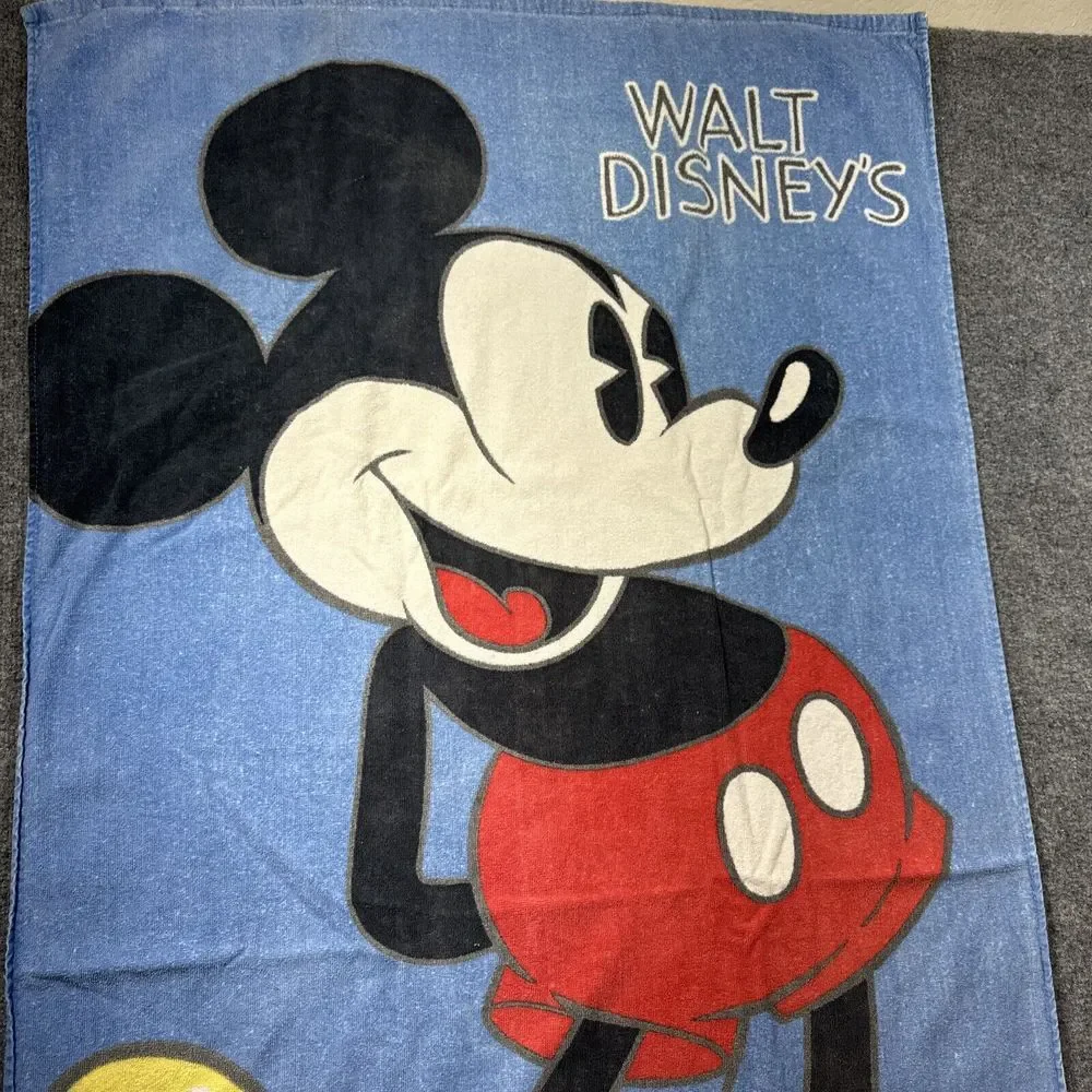Vintage Walt Disney Mickey Mouse Beach‎ Towel 27x53
